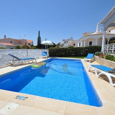 Well-Appointed Villa Is Situated In The Popular Resort Of Vilamoura Куартейра Екстер'єр фото