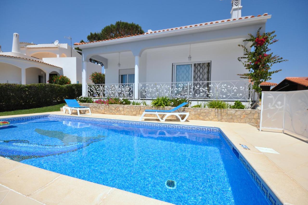 Well-Appointed Villa Is Situated In The Popular Resort Of Vilamoura Куартейра Екстер'єр фото