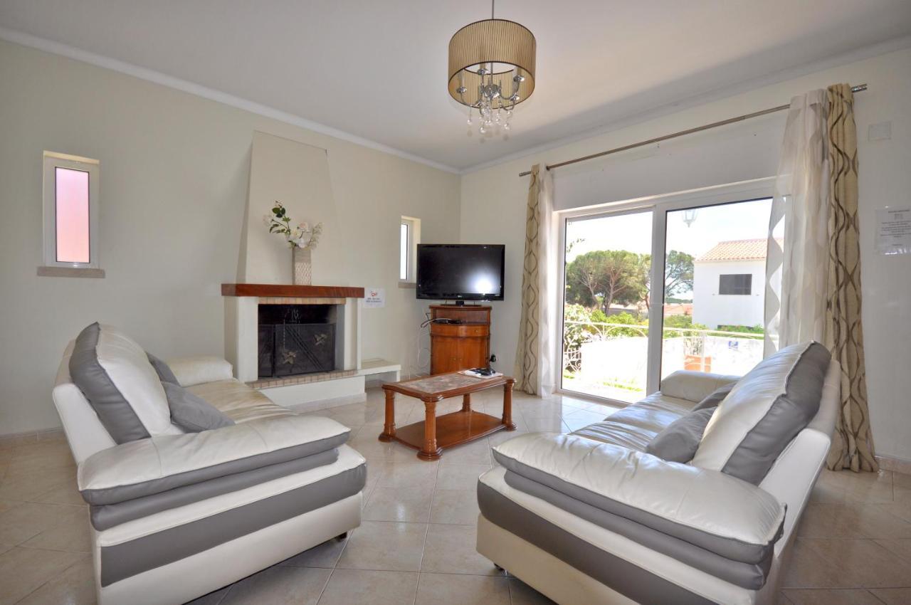 Well-Appointed Villa Is Situated In The Popular Resort Of Vilamoura Куартейра Екстер'єр фото