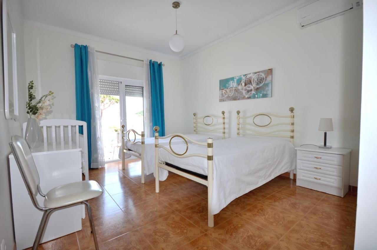 Well-Appointed Villa Is Situated In The Popular Resort Of Vilamoura Куартейра Екстер'єр фото