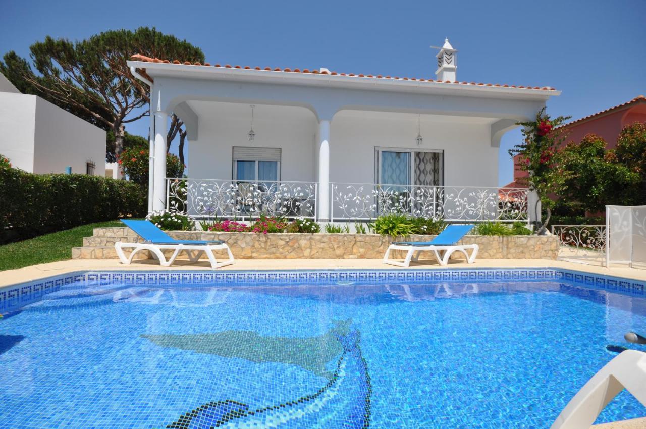 Well-Appointed Villa Is Situated In The Popular Resort Of Vilamoura Куартейра Екстер'єр фото