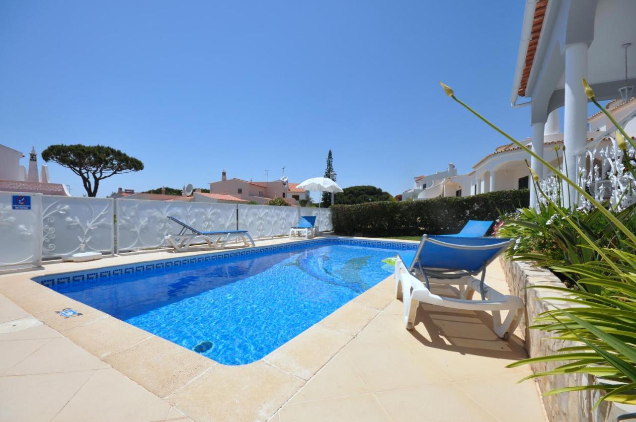 Well-Appointed Villa Is Situated In The Popular Resort Of Vilamoura Куартейра Екстер'єр фото