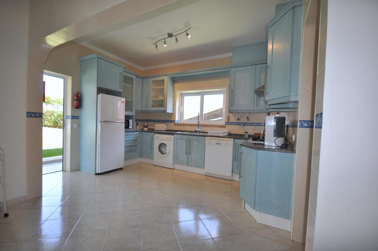 Well-Appointed Villa Is Situated In The Popular Resort Of Vilamoura Куартейра Екстер'єр фото